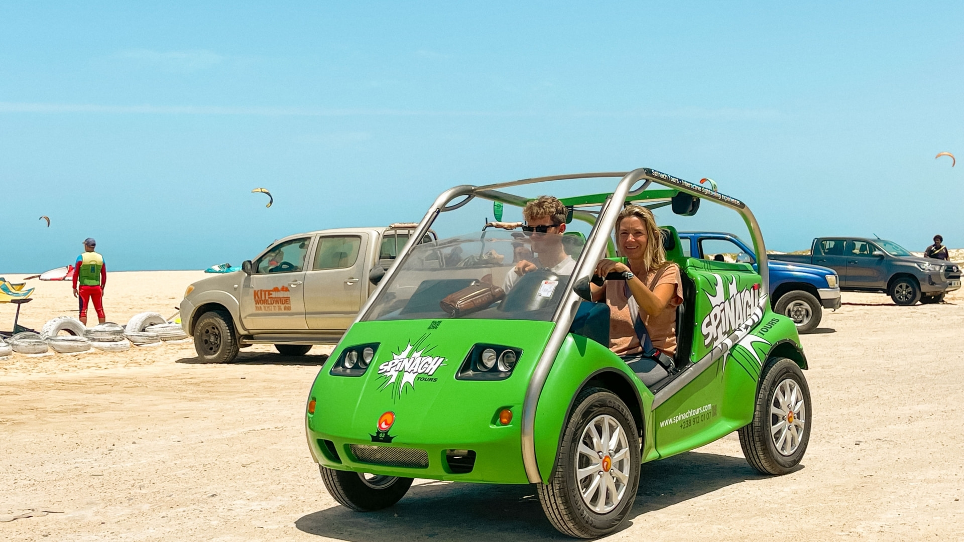 Spinach Tours imagem 527